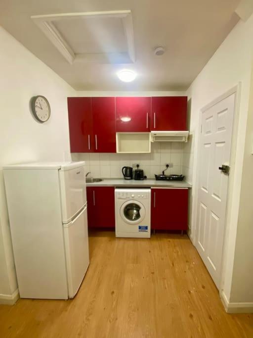 Penthouse Studio With 2 Double Beds & Smart Tv. Great Location Apartamento *